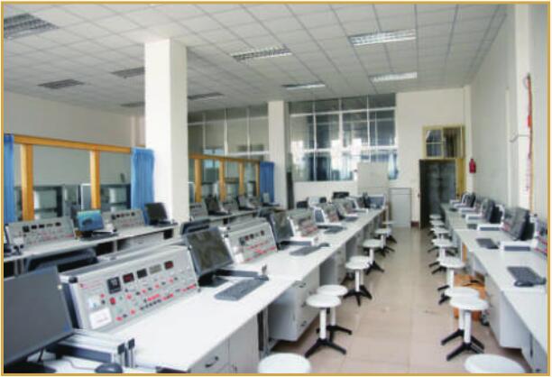 云南电工专业学校对于电能表规范安装接线要求