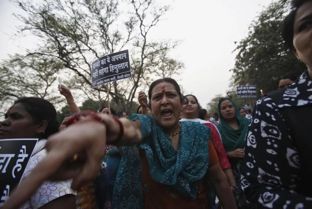 印度為強奸案緊急修法強奸幼女可判死刑_佛山陶瓷砂材料供應商