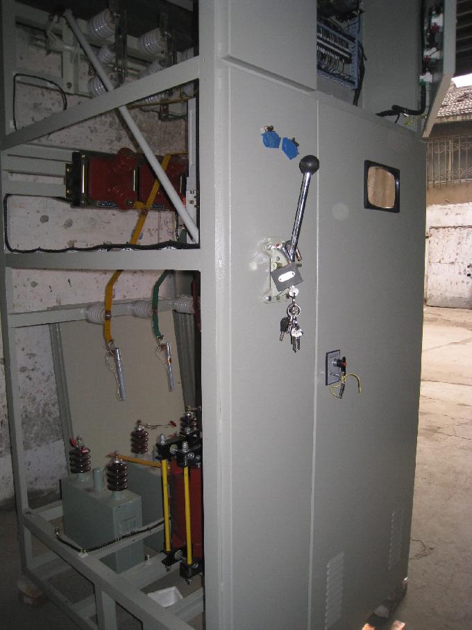 高壓電容柜內部結構