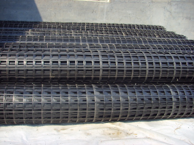 广西玉林钢塑土工格栅具有强度大、承载力强、使用寿命长等特点