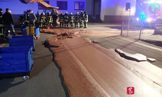 福州卡式龙骨厂家解析德国发生巧克力泄漏铺成马路惊动消防