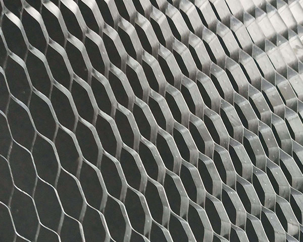 冲孔铝单板作为艺术装饰材料有什么特点吗？