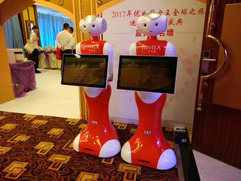 酒店餐厅机器人租赁机构告诉你酒店的那些职位不会被机器人取代