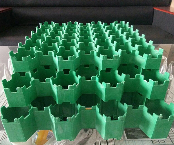 草格
