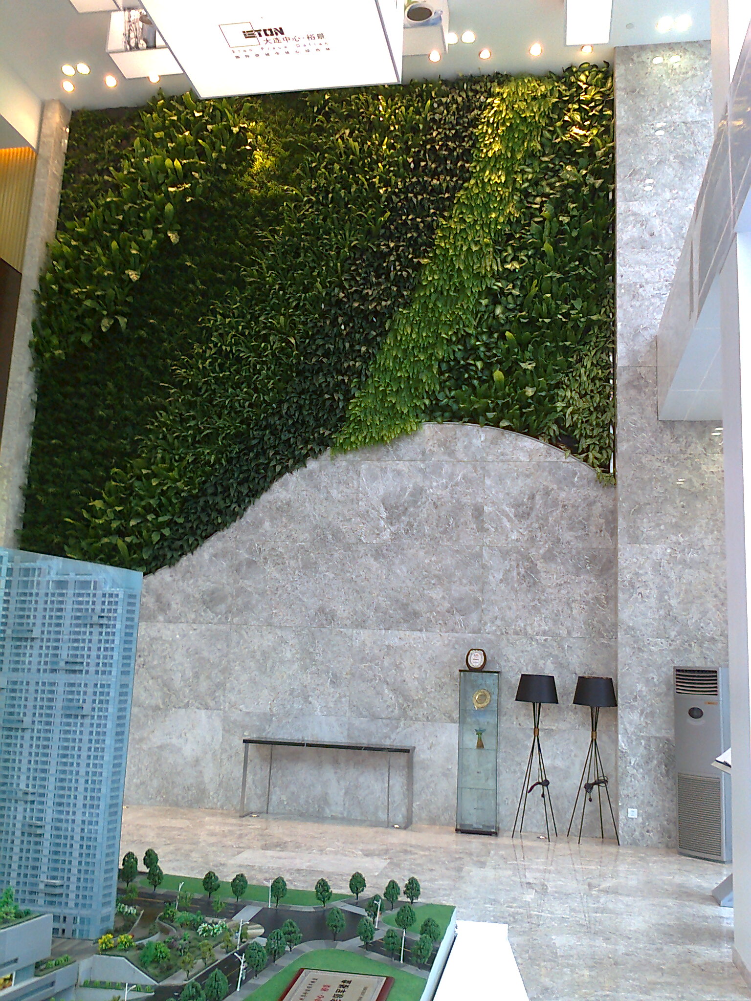 福州绿化植物墙凸显有机生态美