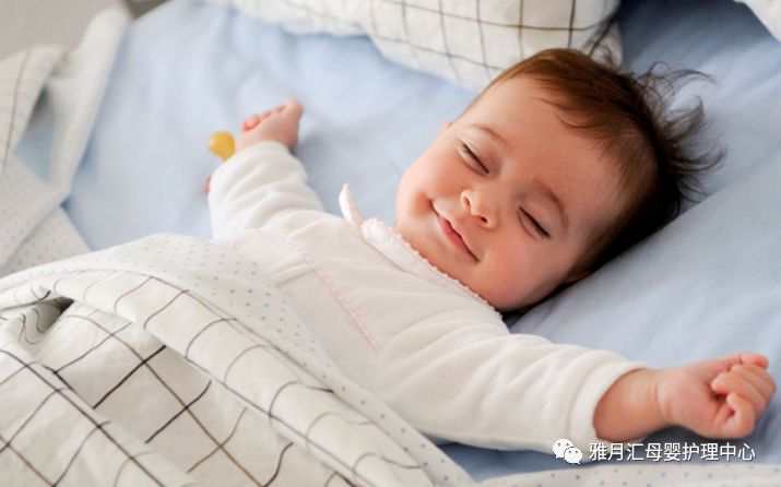 除了睡觉和翻身，你家胎宝都在忙什么？