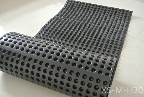 廊坊排水板厂家采用英国先进的纳米技术使得生产出的排水板不容易变形廊坊排水板厂家报