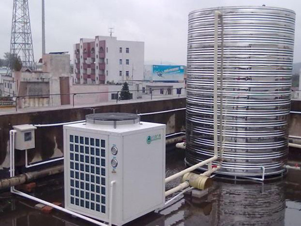 空气源热泵