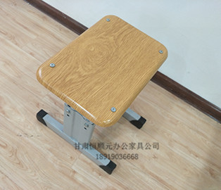 甘肃钢木教室课桌椅