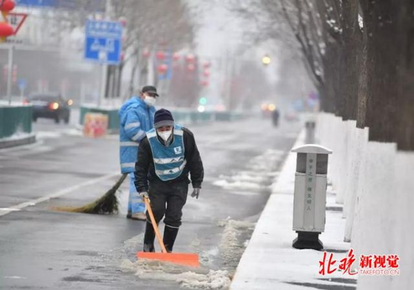 兰州钢支撑租赁厂家分享北京鼠年第一场雪后供热管家戴口罩入户测温维修