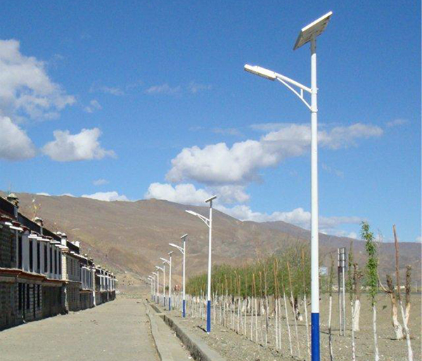 新農村太陽能路燈的應用