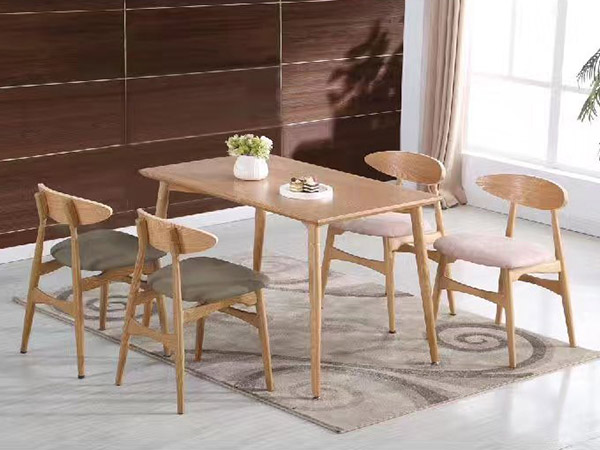 纯实木餐桌椅