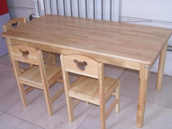 实木课桌椅维护保养