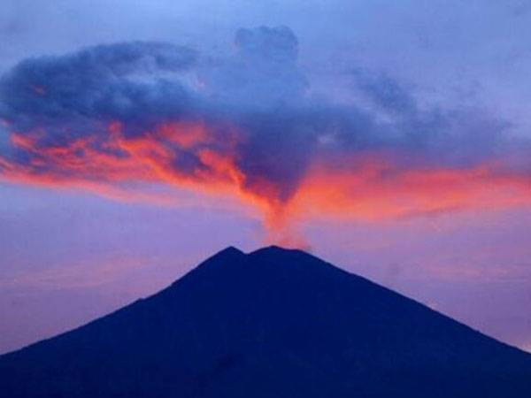 兰州劳保用品公司分享巴厘岛火山再喷发,遇到火山喷发怎么办？