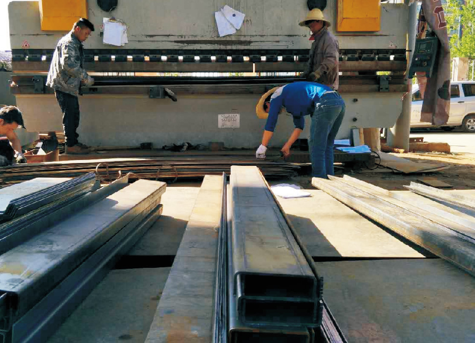 昆明钢结构加工厂与您一起讨论什么是钢板桩