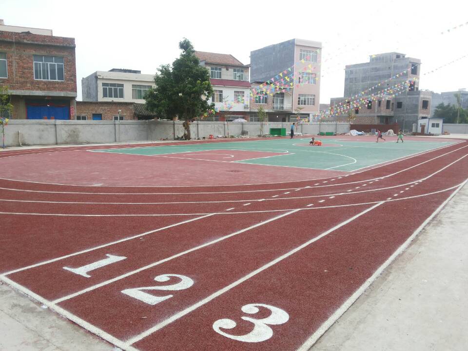 广西桂柳州塑胶跑道厂家关于普及型渗水透气型塑胶跑道施工技术要求