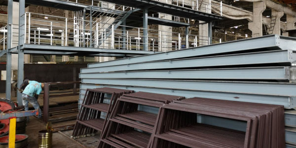 广西钢结构招标:钢结构原材料的堆放
