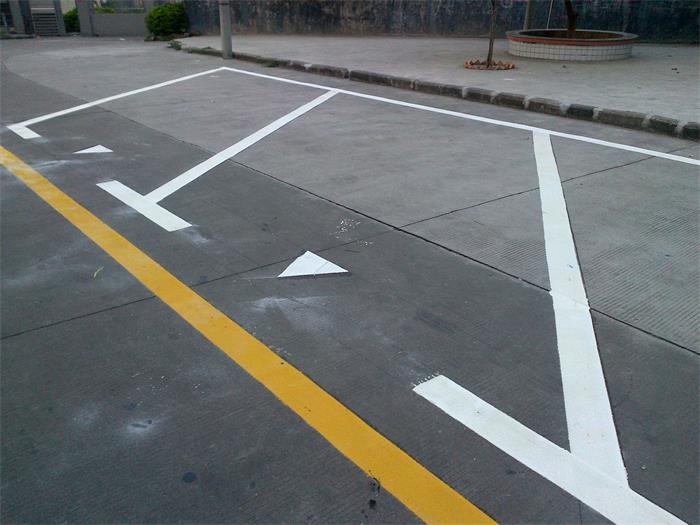 贵阳道路划线工程公司简述道路标线的涂料