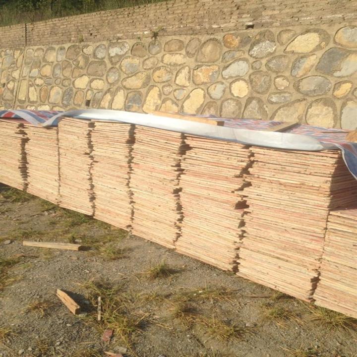 贵州木方板材回收讲述如何判断全实木地板与多层实木地板的区别