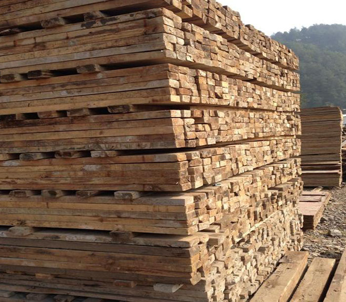 建筑木方为何会开裂？贵阳木方出售厂简述对建筑木方烘干技巧