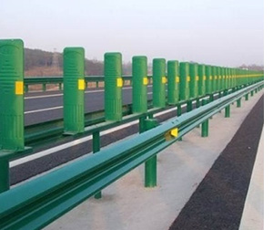 实话告诉你持久耐腐蚀的贵阳波形护栏板非常适合在高速公路上使用