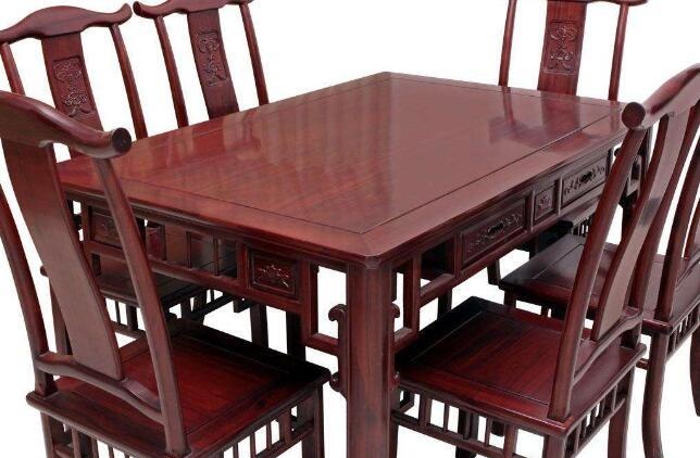 北京红木家具回收公司分享关于红木家具开裂的修复事宜