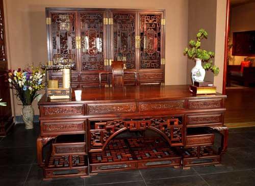 北京红木家具回收公司与您分享红木家具的评判方法