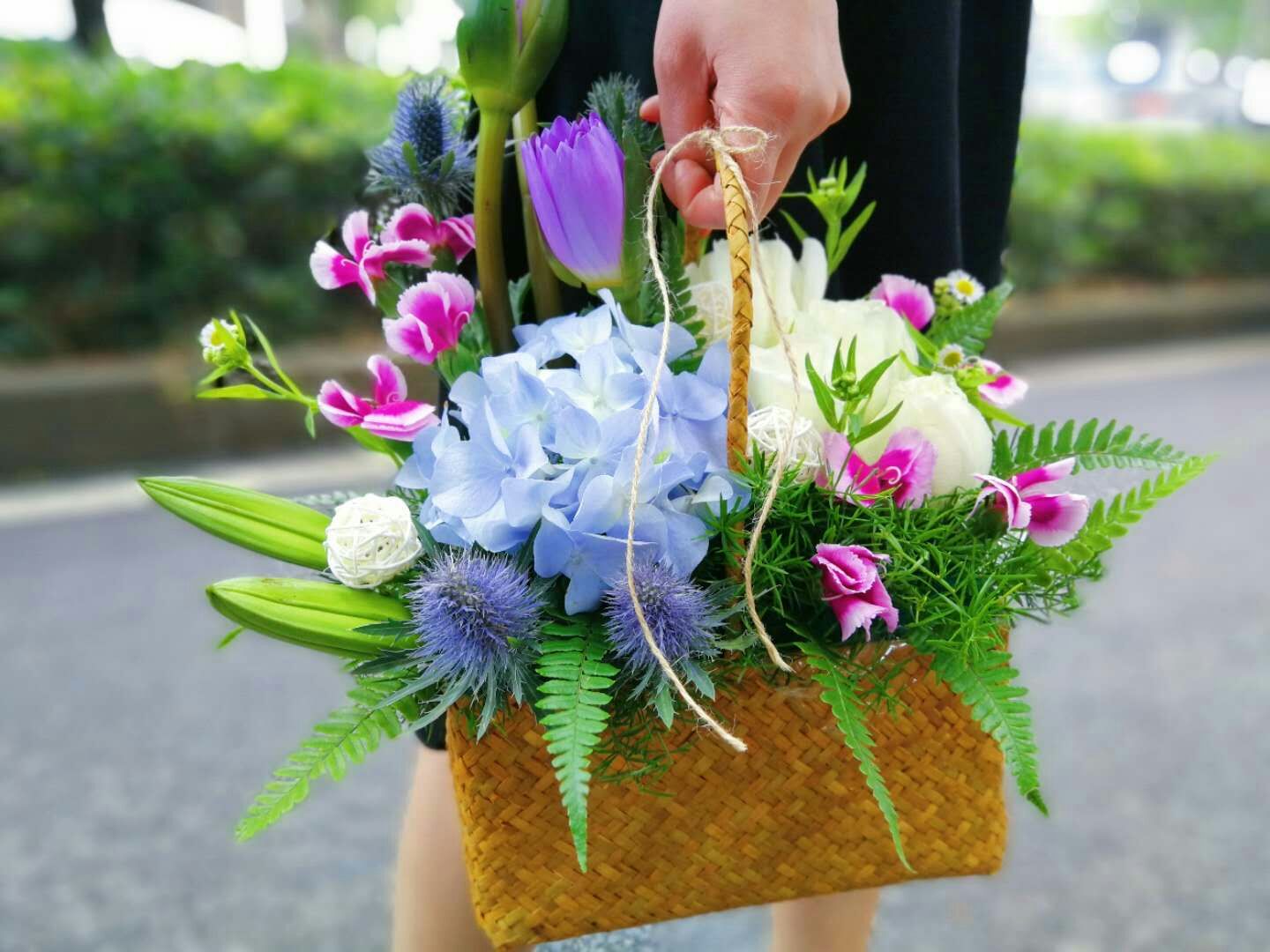 选对花器对襄阳插花培训来说尤为关键