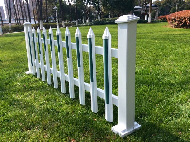 你知道PVC草坪护栏的安装固定都有什么要求呢？