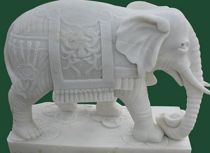 山东豪杰石业石雕大象不同石材雕刻出的形象也不同