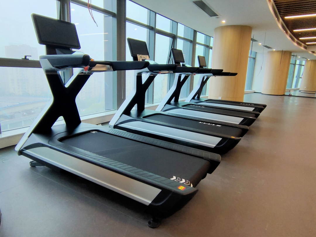 湖南室內健身器材專賣就來給大家分享挑選跑步機的正確方法