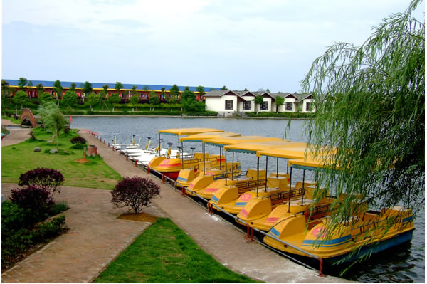 长沙千龙湖生态旅游度假村活动项目介绍之户外拓展水上亲子活动