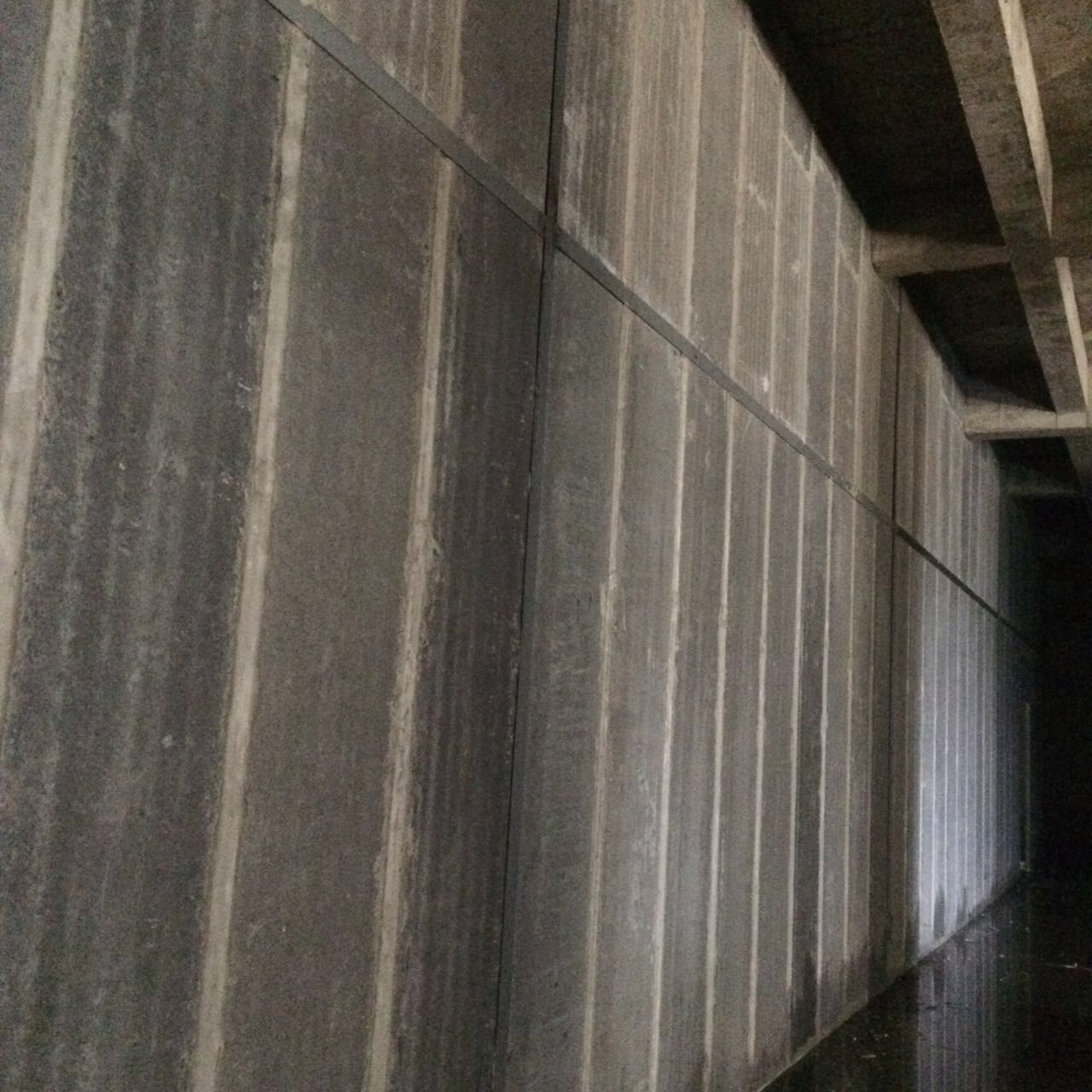 走廊轻质隔墙板