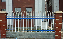 沈阳锌钢护栏批发厂家的锌钢护栏与普通护栏的区别