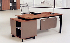 沈阳办公桌批发厂家告诉你办公家具的一些保养技巧
