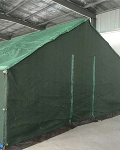 軍用帳篷