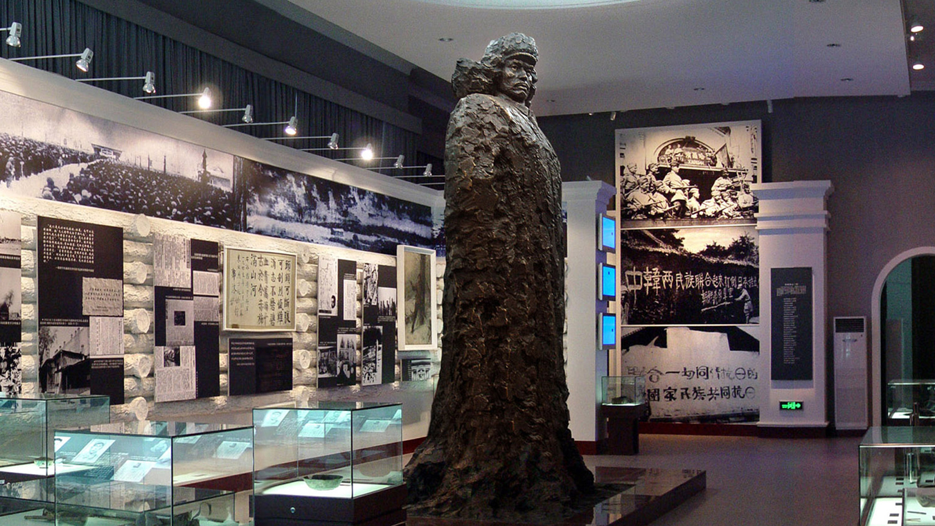 吉林长春东北烈士纪念馆雕塑