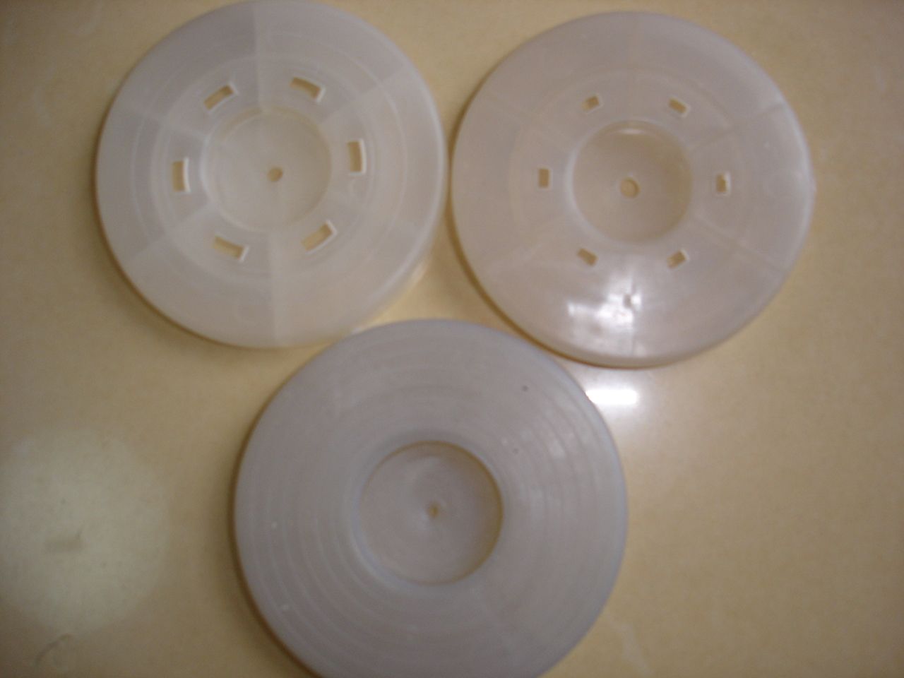西安户县贵轩塑胶厂提示您西安热熔垫片使用需要注意哪些问题?