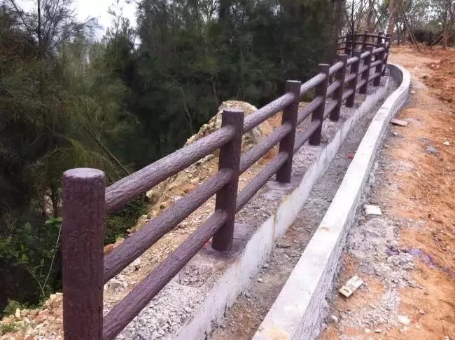 湖南仿木护栏厂家的仿木护栏在施工中的一些细节