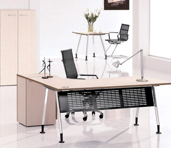 乌鲁木齐昊钰金属制品厂致力于办公桌家具的生产开发为您打造最优质的生活