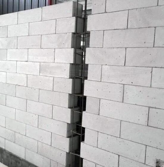 加氣磚墻面裂縫后的處理方法？