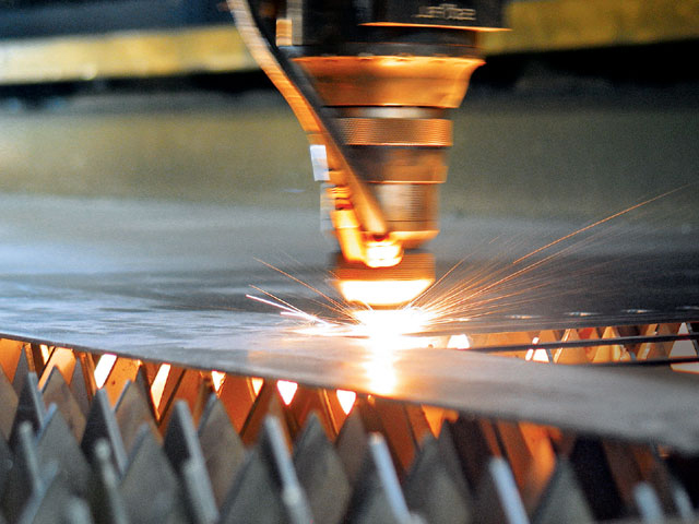 最专业的云南铝板水切割厂家解答铝板的线切割速度与切割费用