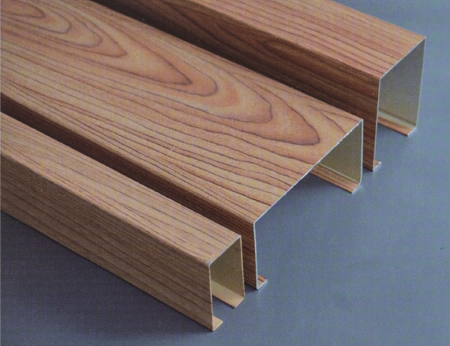 安裝木紋鋁單板有哪些優勢特征呢