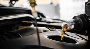 润滑油系统存在多处漏点，导致油压持续降低