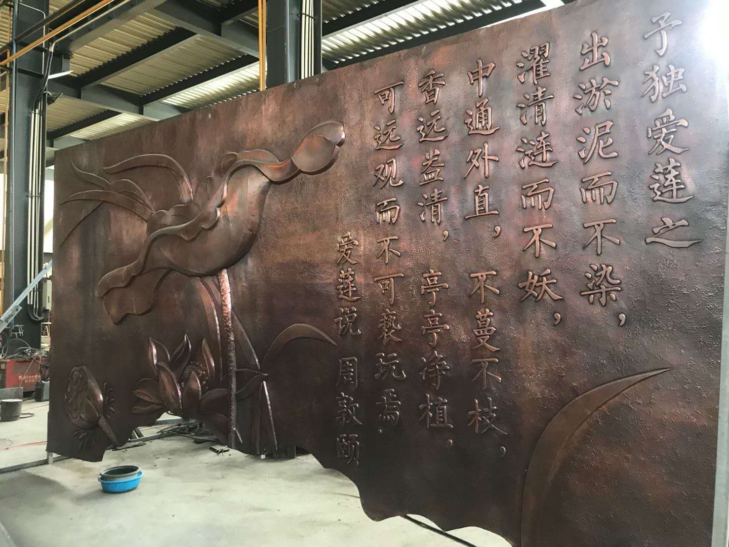 墙面浮雕
