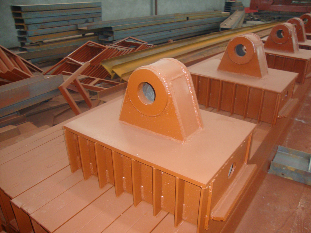 云南挂篮钢模板公司,介绍挂篮钢模板的组成和特点