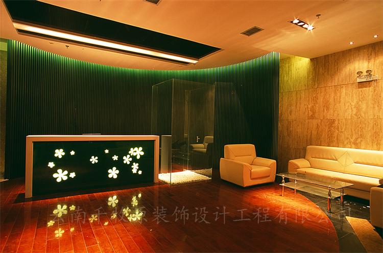 云南昆明办公室装修设计公司简约、时尚、舒适、实用