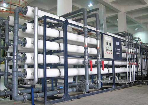 矿泉水设备的三种过滤装置--山东矿泉水设备生产厂家