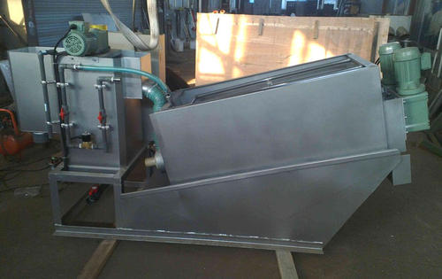 潍坊/济南污泥脱水机是一种泥浆处理设备机械
