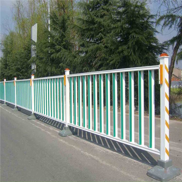 你知道道路护栏常用到材料种类有哪些吗？